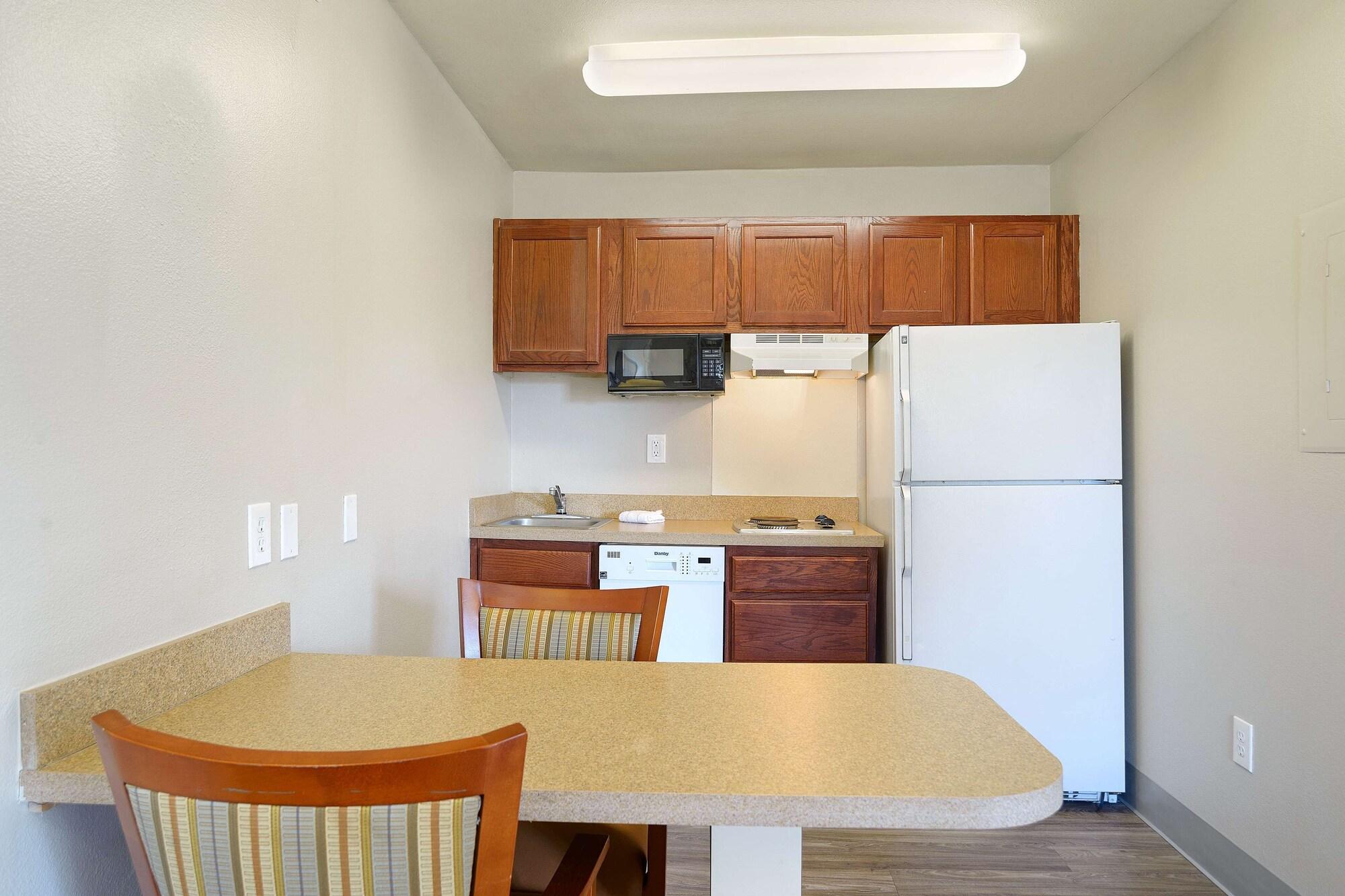 Extended Stay America Suites - Kansas City - Lenexa - 87Th St Оверленд Парк Экстерьер фото