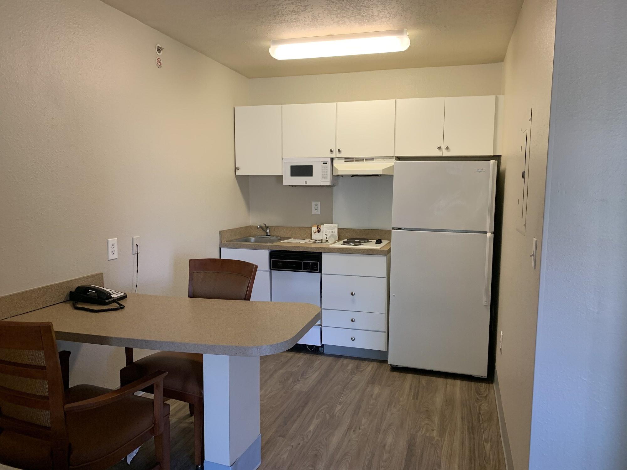 Extended Stay America Suites - Kansas City - Lenexa - 87Th St Оверленд Парк Экстерьер фото