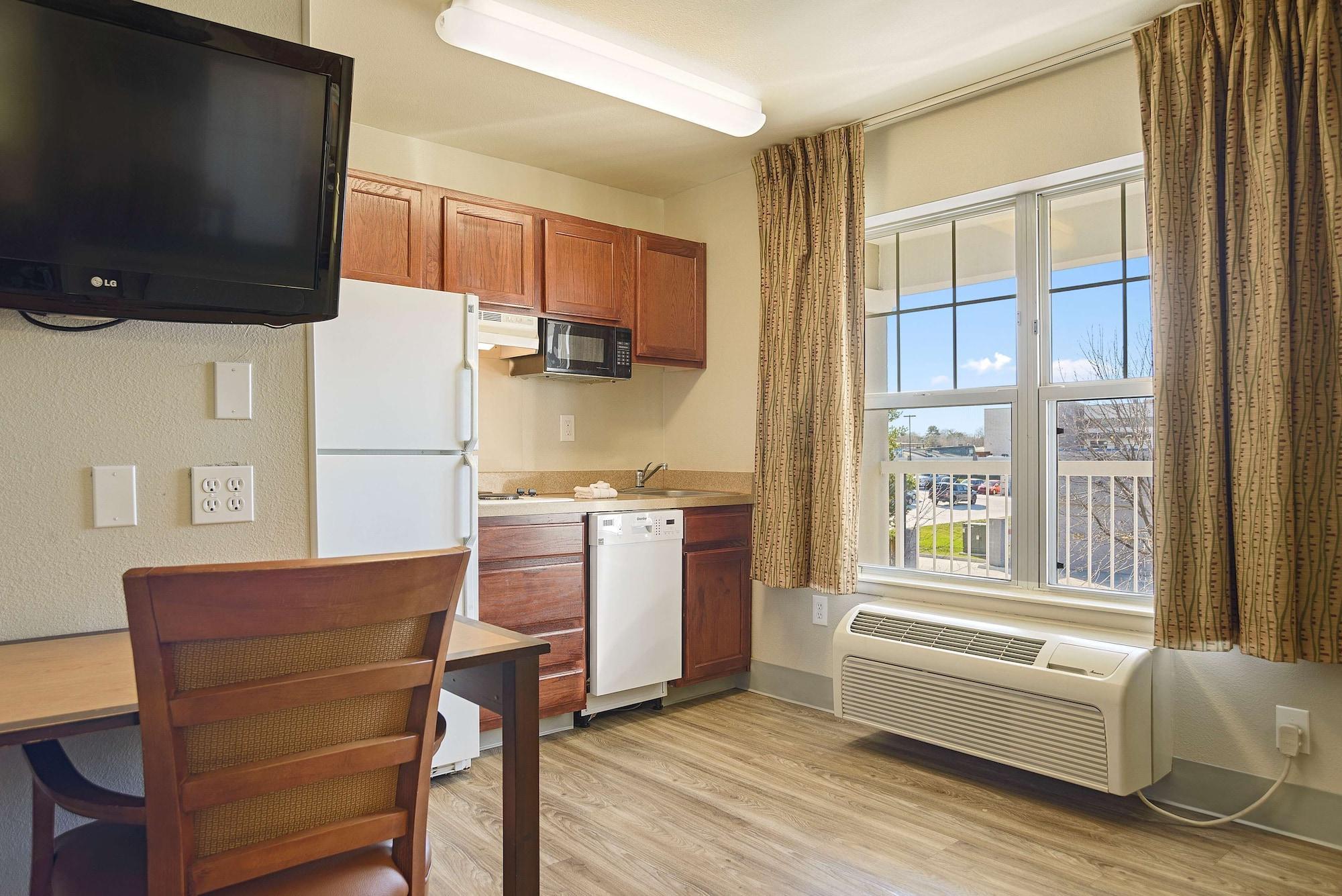 Extended Stay America Suites - Kansas City - Lenexa - 87Th St Оверленд Парк Экстерьер фото