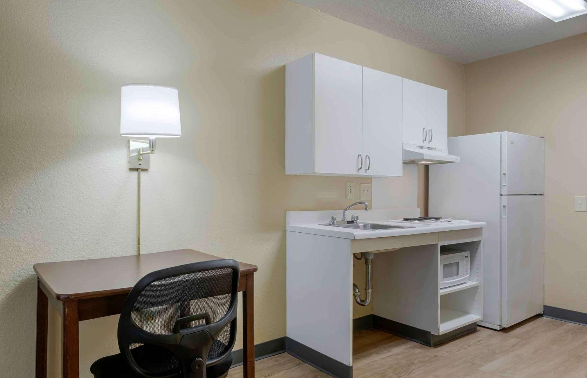 Extended Stay America Suites - Kansas City - Lenexa - 87Th St Оверленд Парк Экстерьер фото
